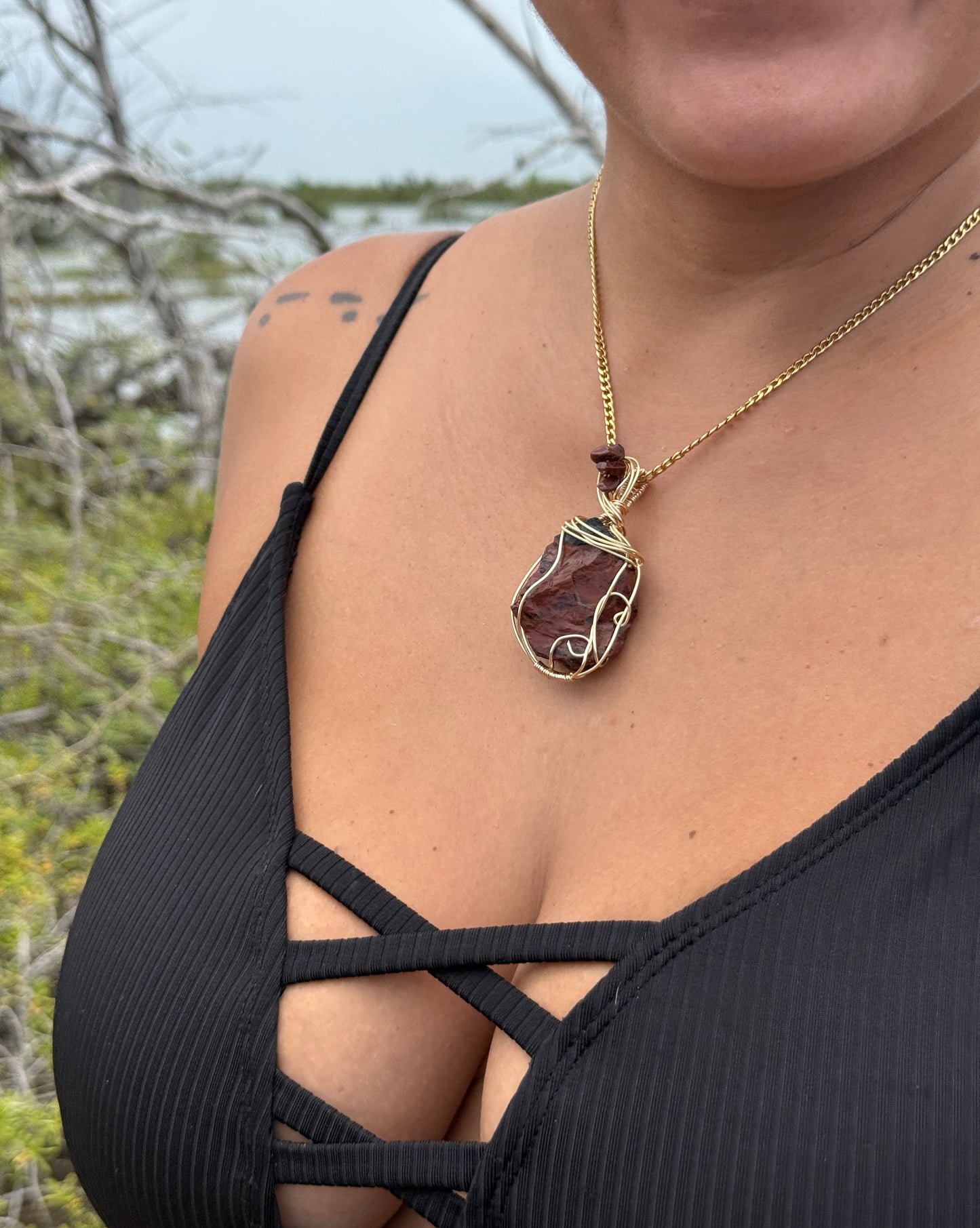 Volcánica — Red Obsidian Power Amulet
