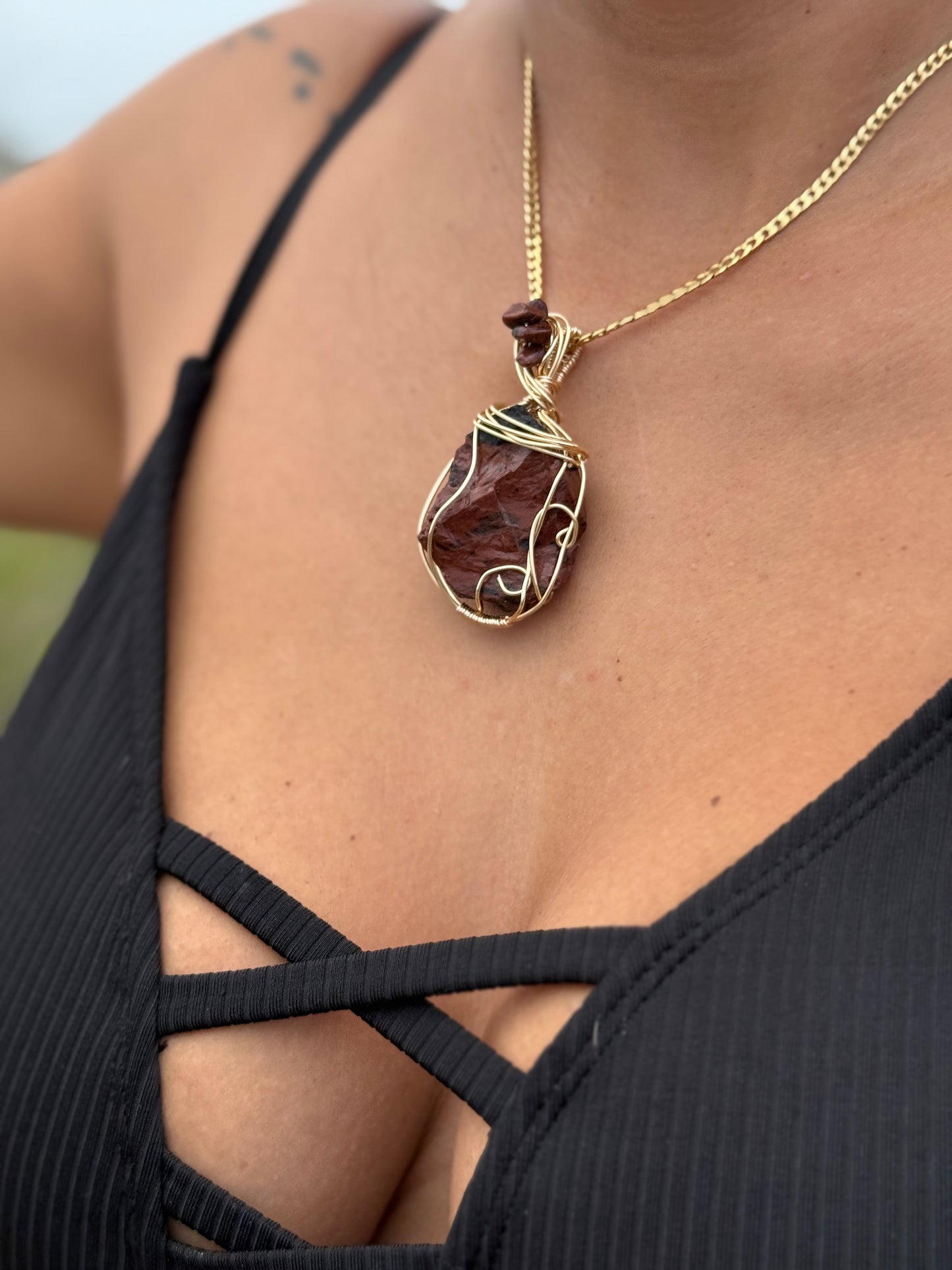 Volcánica — Red Obsidian Power Amulet