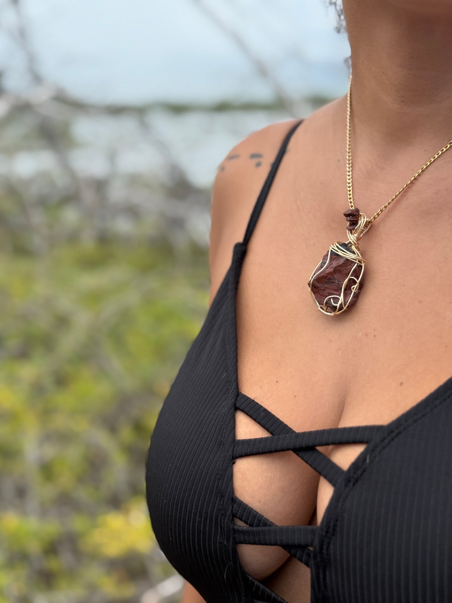 Volcánica — Red Obsidian Power Amulet
